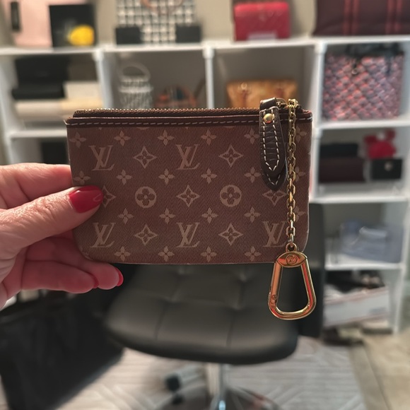LV Coin Pouch - Picture 2 of 3